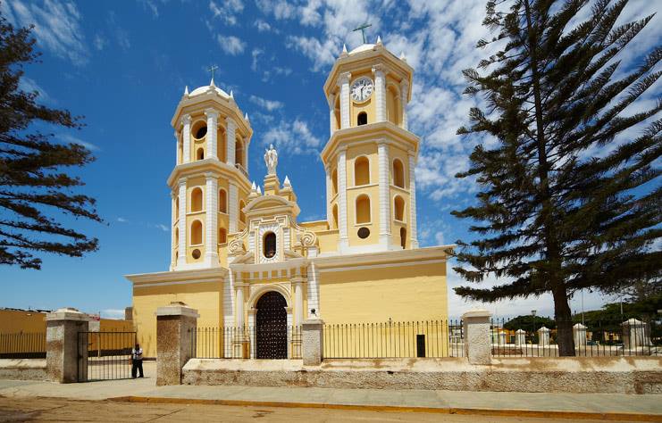 Vista Satelital Iglesia San Pedro De Lambayeque En Perú Fotos Y Videos